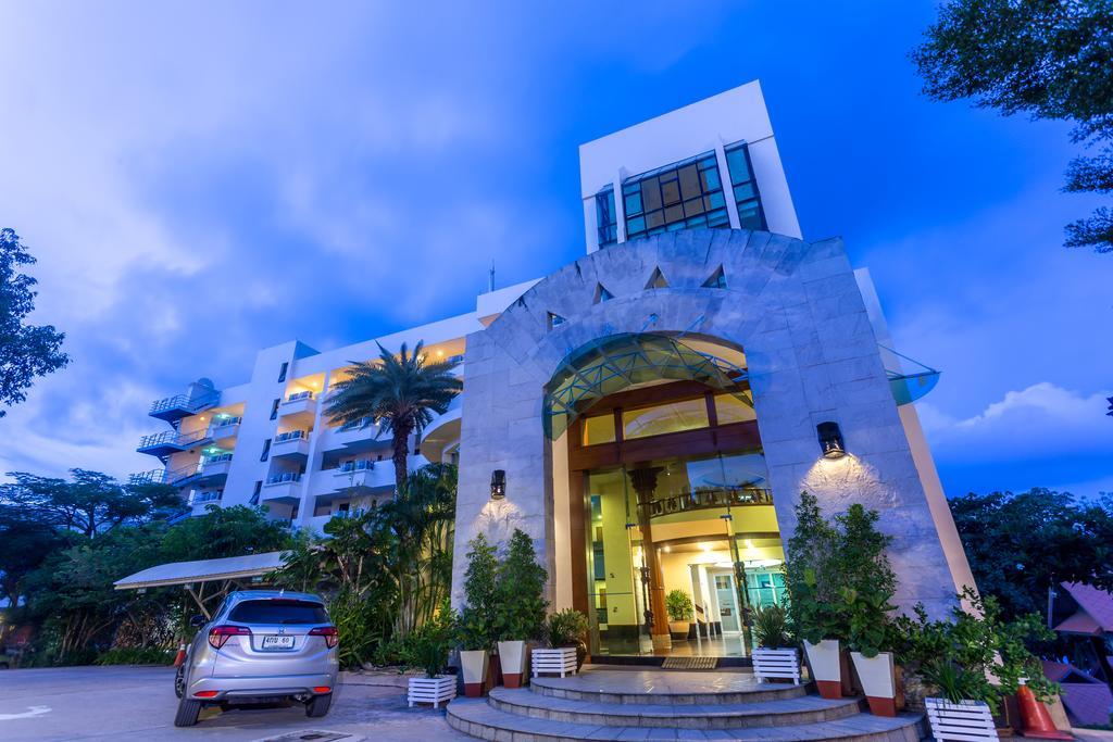 सहारा Garden Sea View 5*